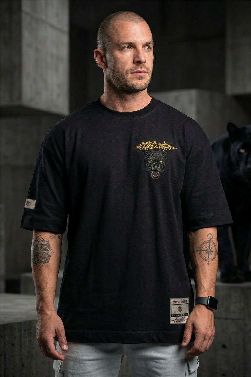 Camiseta Oversized Black Panther Boss Life (Frente e Costas)