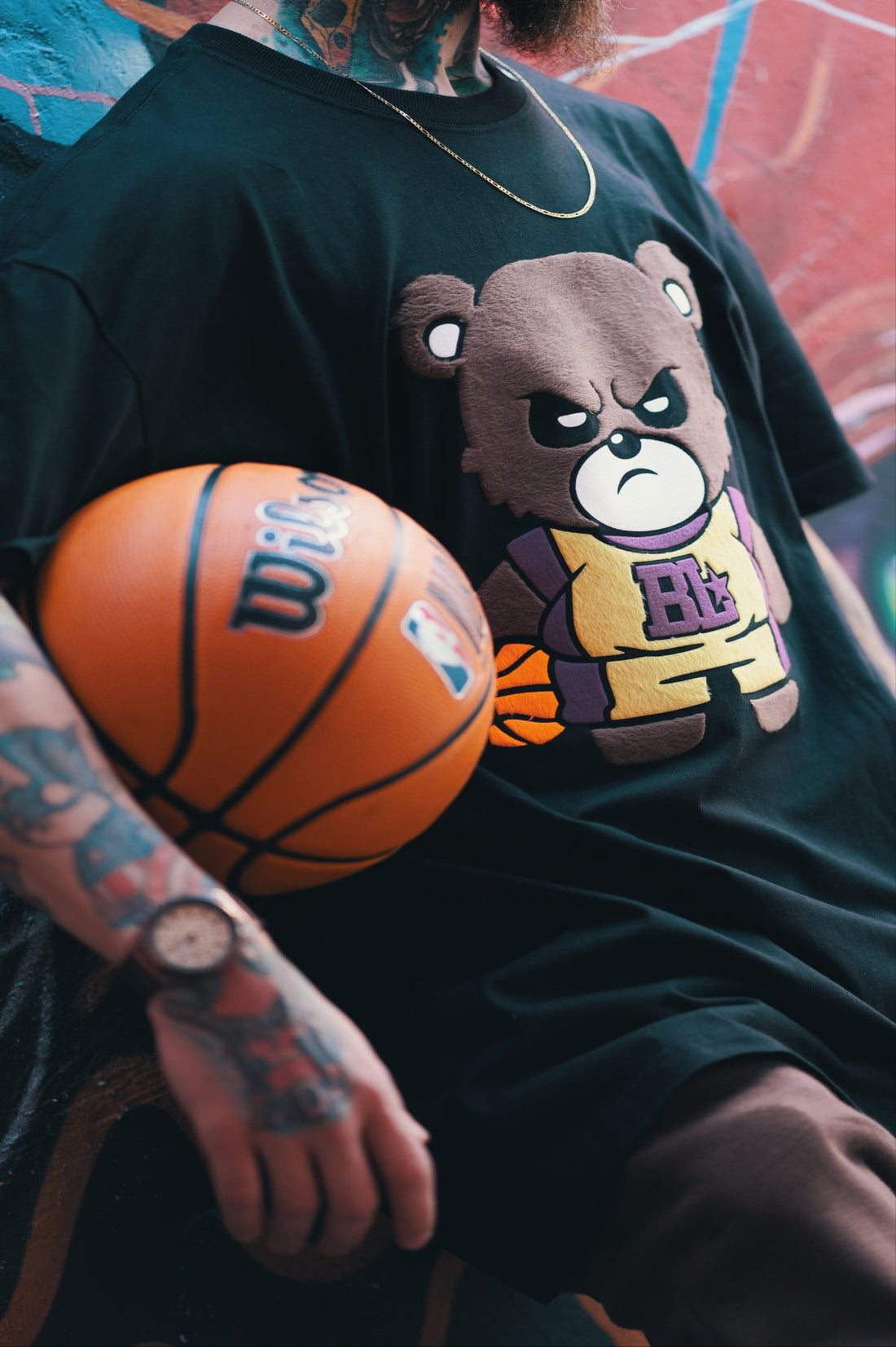 Camiseta Touch Preta Bear Basket
