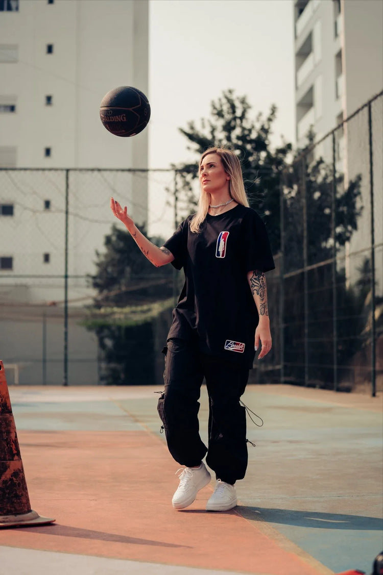 Peças BOSSLIFE em composição streetwear