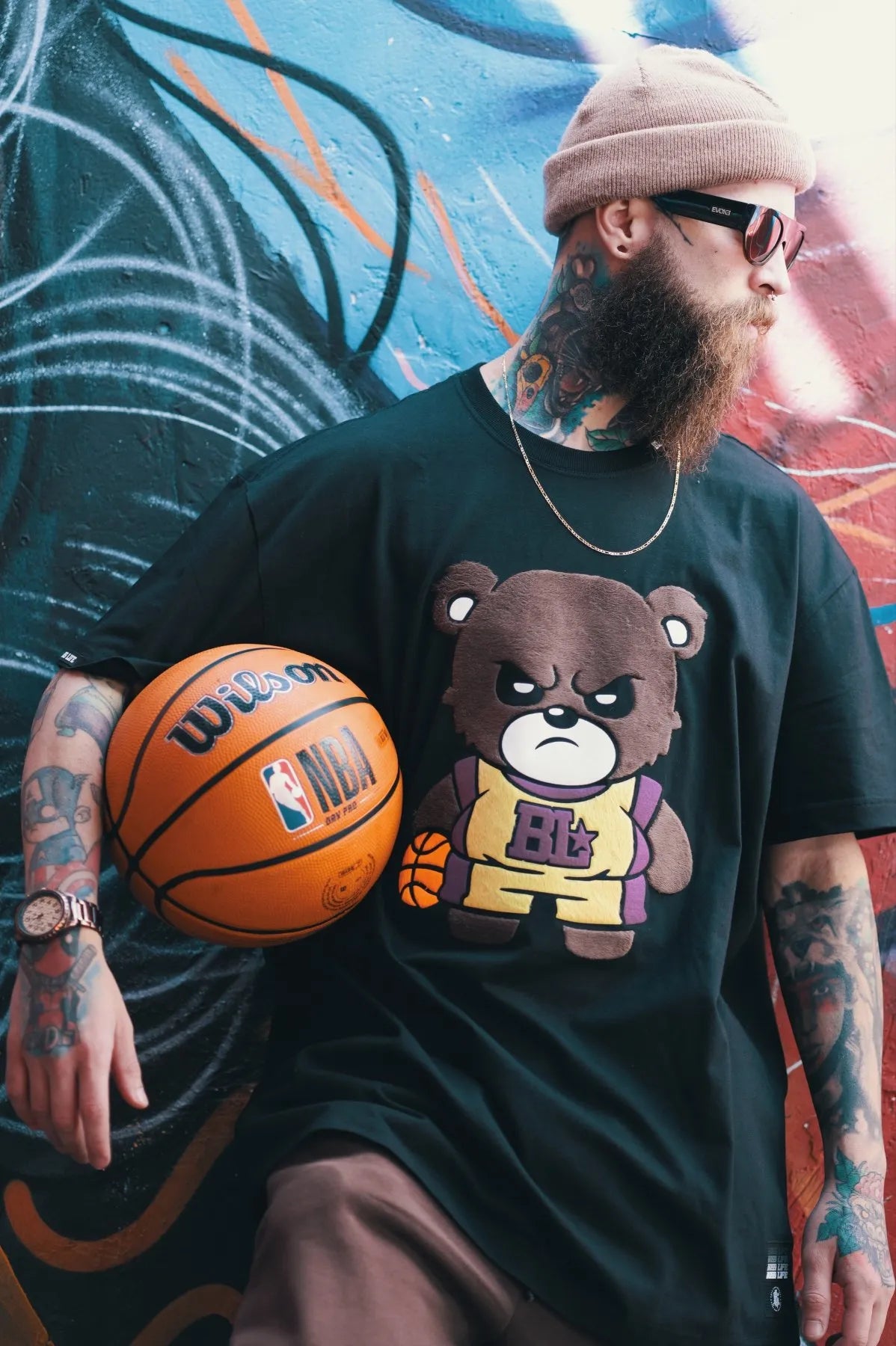 Camiseta Touch Preta Bear Basket