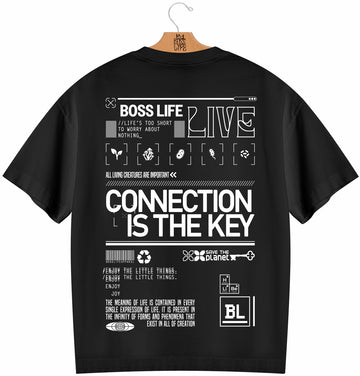 Camiseta Oversized Connection Is The Key Boss Life - Preto Costas
