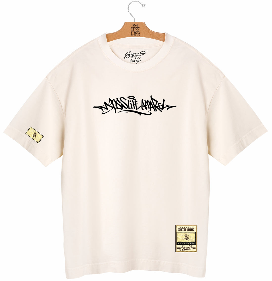 Camiseta Oversized Boss Life Apparel Tag - Off White