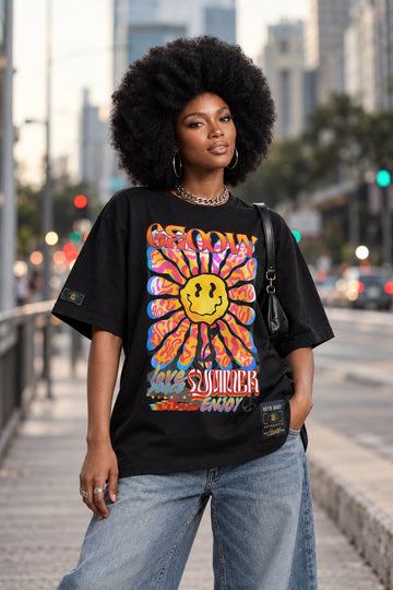Camiseta oversized feminina Groovy Boss Life preta - frente