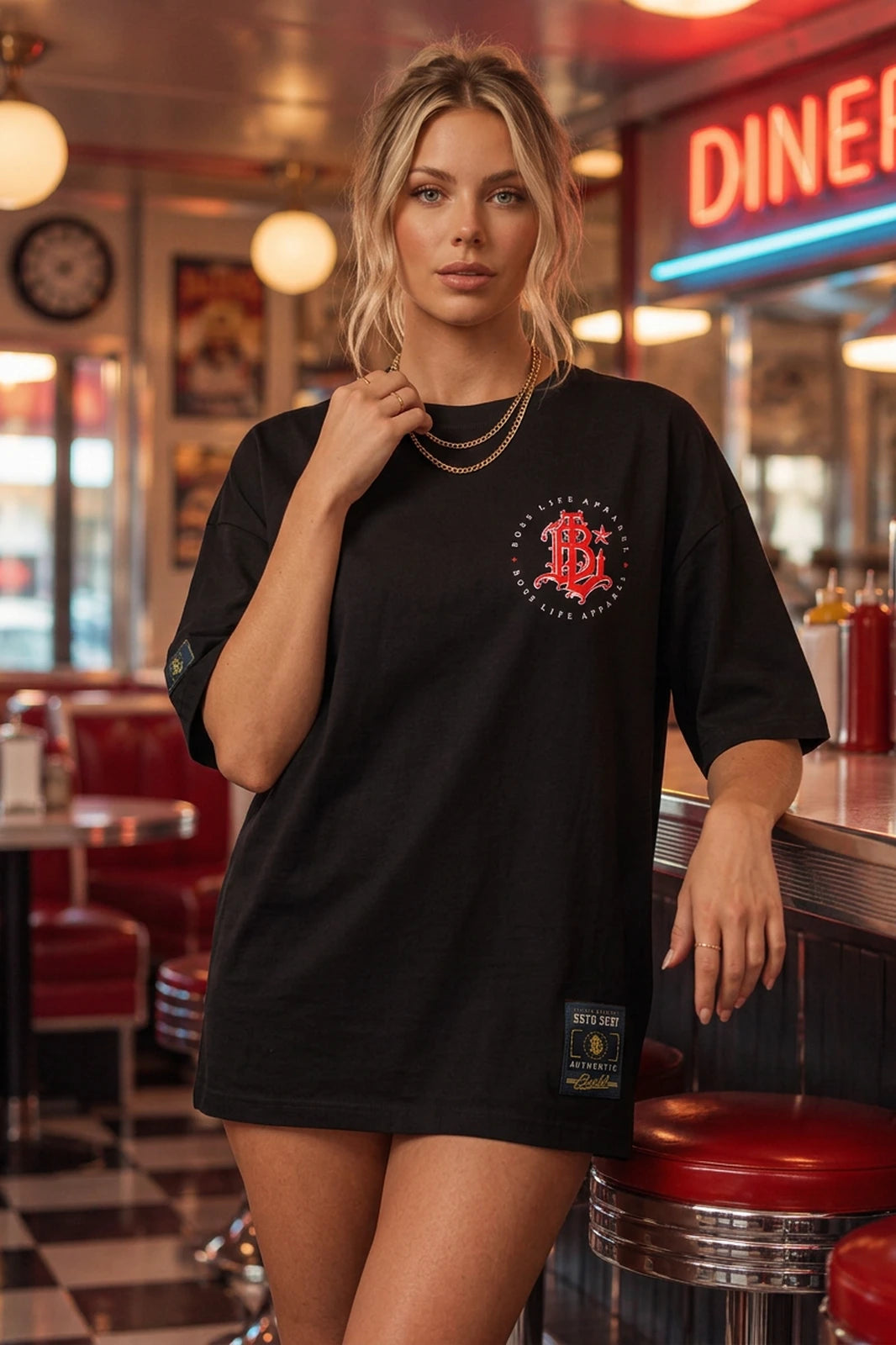 Camiseta oversized feminina Queen Panther Boss Life preta - frente