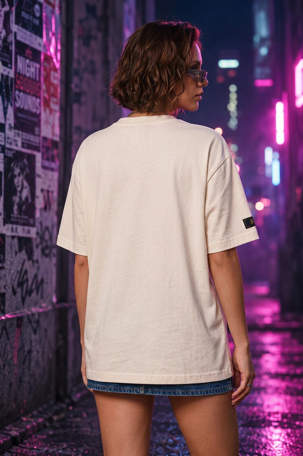 Camiseta oversized feminina Wild Bear 2 Boss Life off white - costas