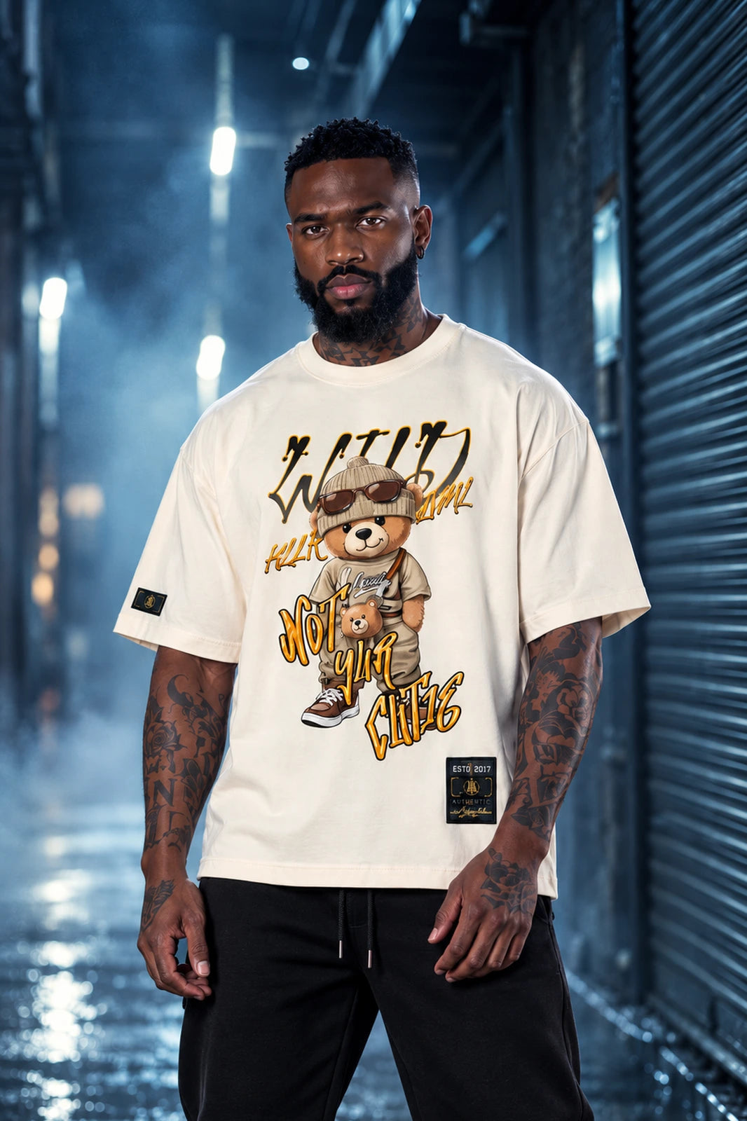Camiseta Oversized Wild Bear 2 Boss Life - frente off white com urso