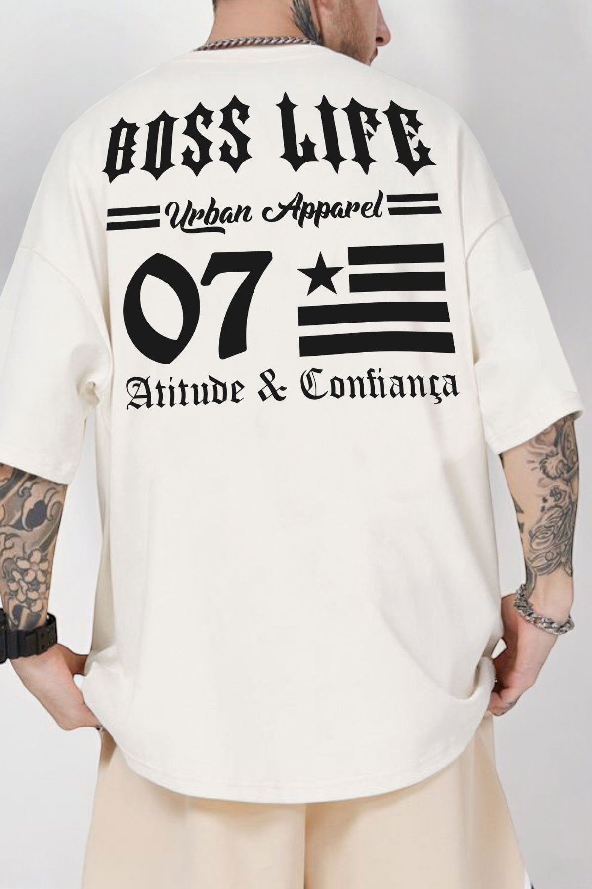 Camiseta Oversized Atitude e Confiança Frente e Costas