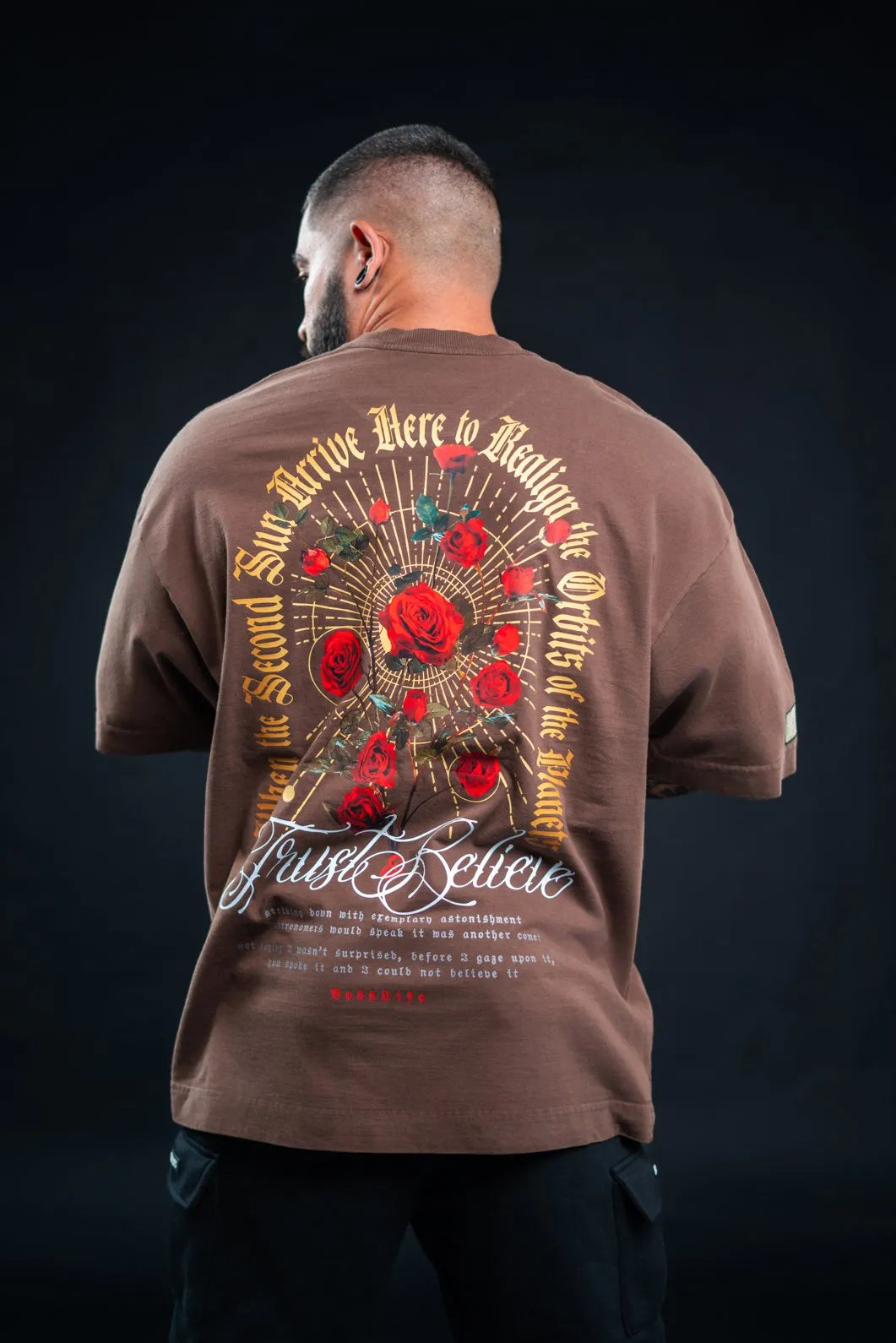 Camiseta Oversized Roses Frente e Costas