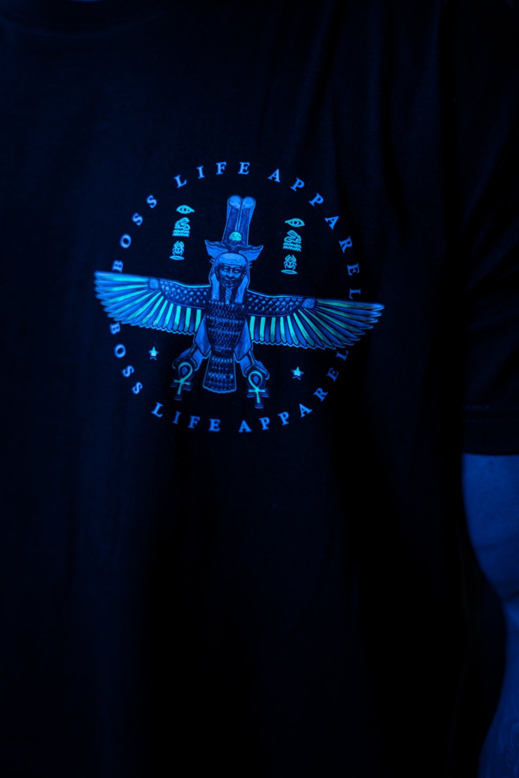 Camiseta Bl Dark Shine Tribunal de Osíris