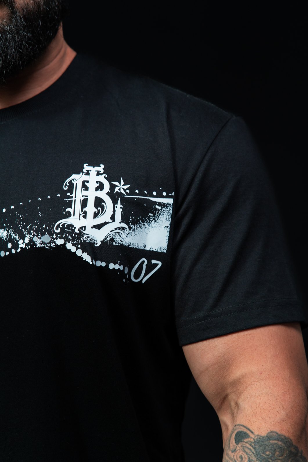 Camiseta Basic BL 07
