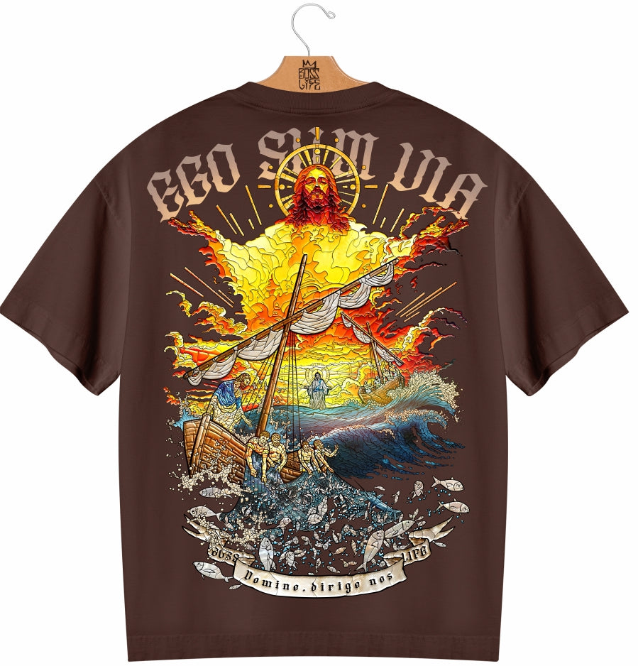 Camiseta Oversized Ego Sum Via Boss Life café - costas com a ilustração completa