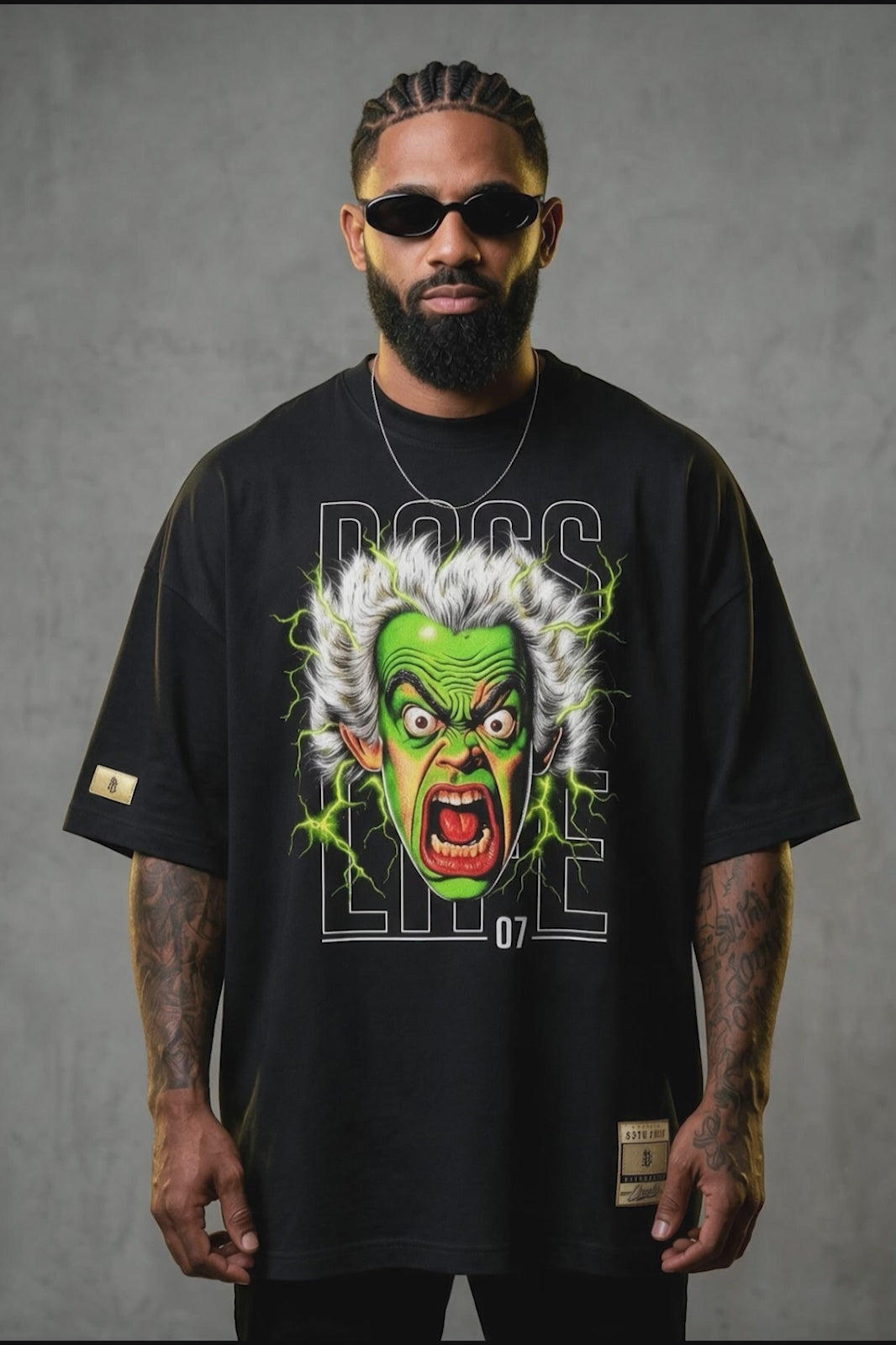Vídeo da Camiseta Oversized Shock 07 Boss Life em movimento