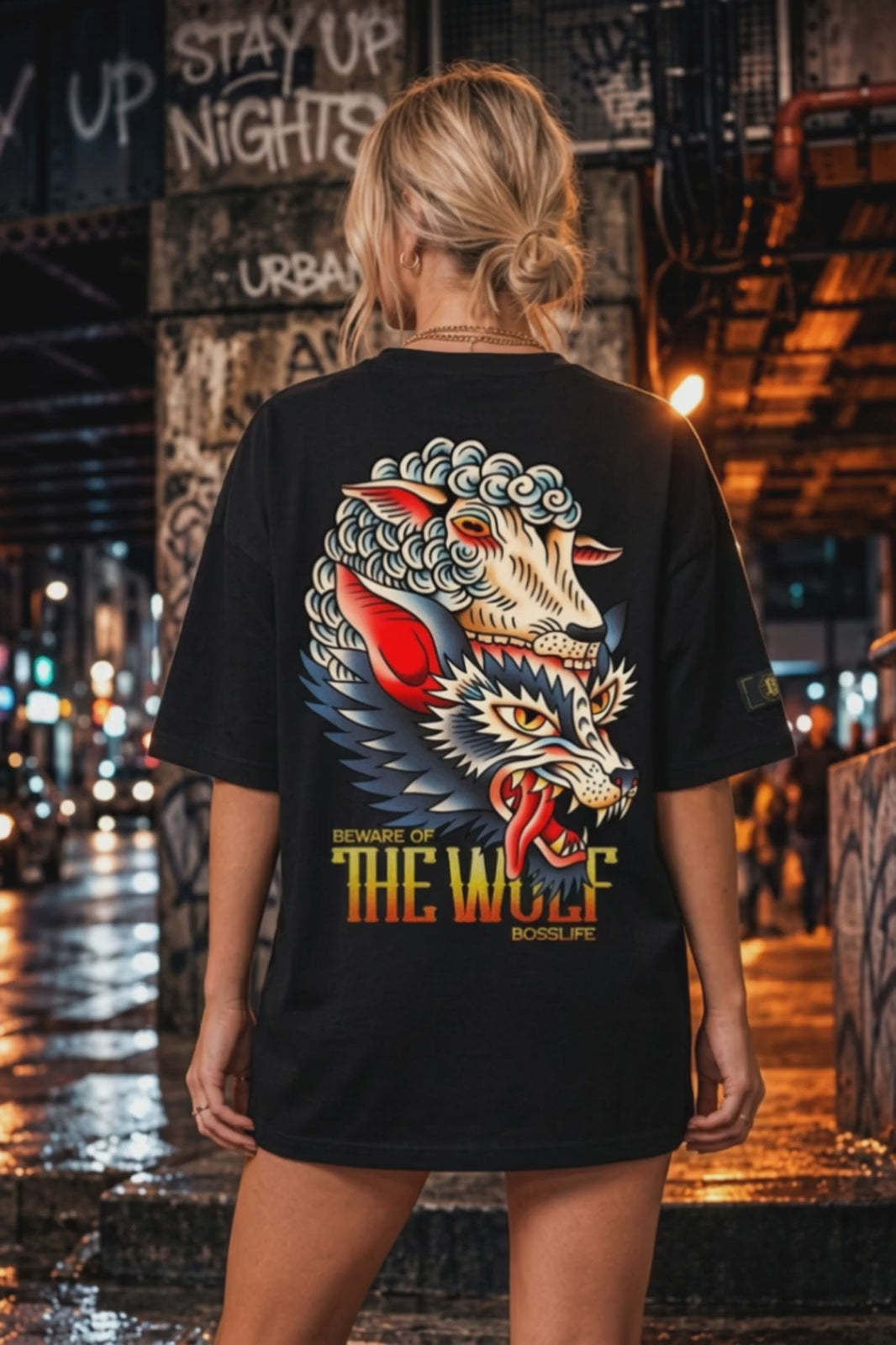 Camiseta oversized feminina Beware of the Wolf Boss Life - vídeo