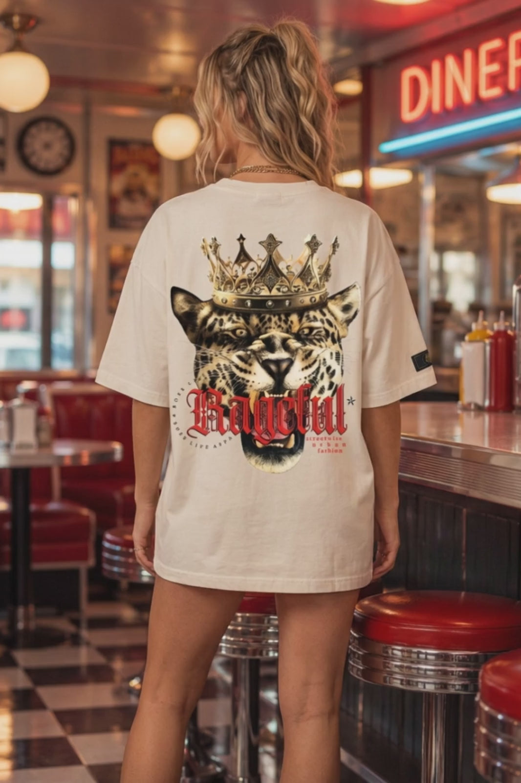 Camiseta oversized feminina Queen Panther Boss Life - vídeo