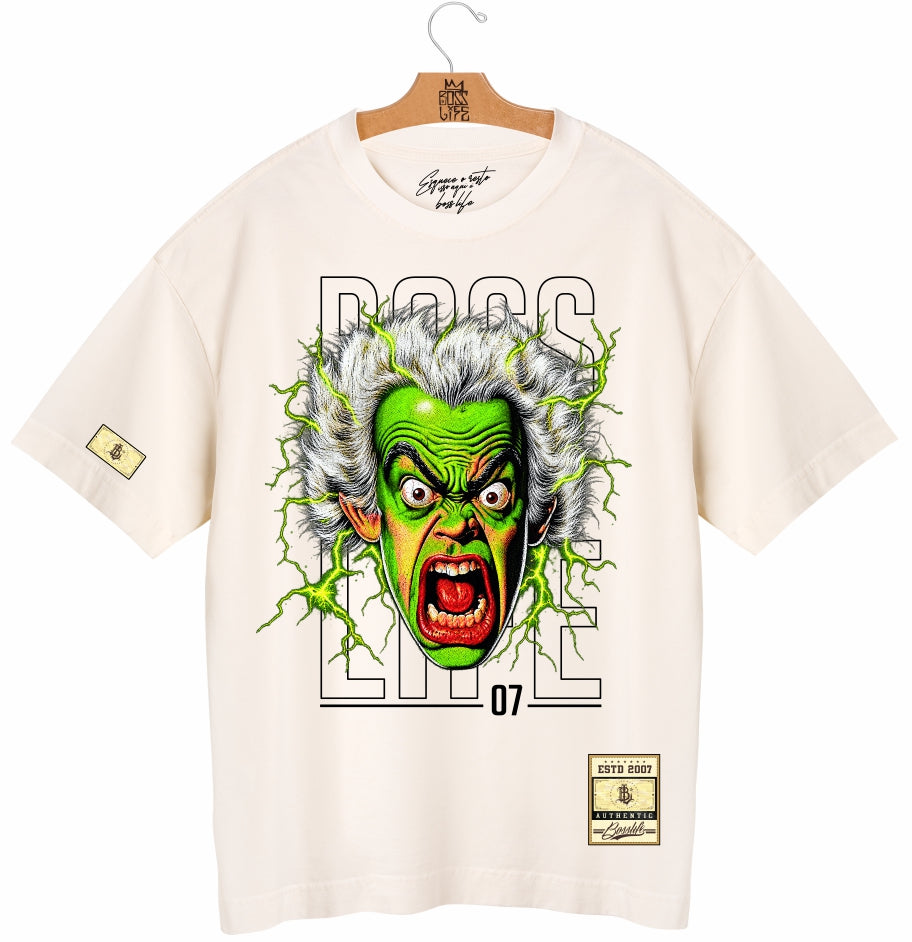 Camiseta Oversized Shock 07 Boss Life off white com estampa frontal